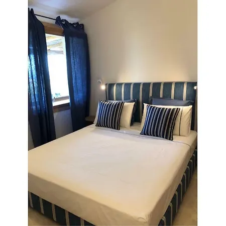 Cloe, Pevero Golf, Moderna, Giardino Privato, Vista Mare, Piscina Comune Arzachena