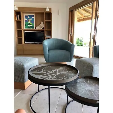 Villa Cloe, Pevero Golf, Moderna, Giardino Privato, Vista Mare, Piscina Comune Arzachena