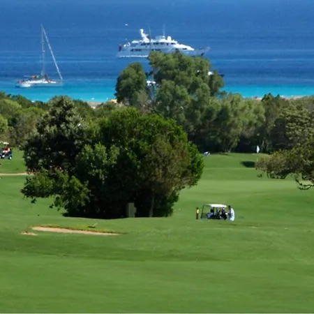 Cloe, Pevero Golf, Moderna, Giardino Privato, Vista Mare, Piscina Comune