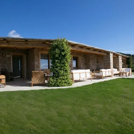 Cloe, Pevero Golf, Moderna, Giardino Privato, Vista Mare, Piscina Comune *