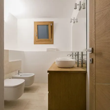 Cloe, Pevero Golf, Moderna, Giardino Privato, Vista Mare, Piscina Comune *
