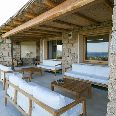 Cloe, Pevero Golf, Moderna, Giardino Privato, Vista Mare, Piscina Comune Villa *