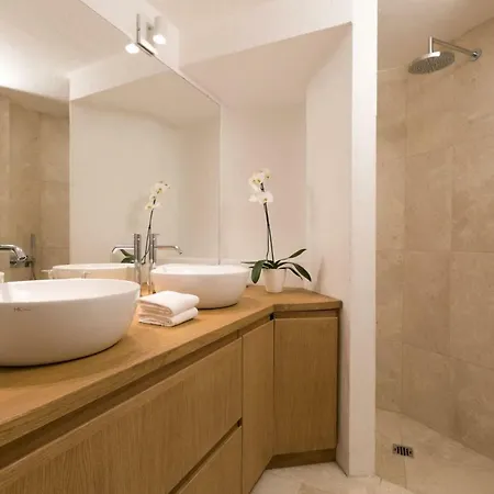 Villa Cloe, Pevero Golf, Moderna, Giardino Privato, Vista Mare, Piscina Comune Arzachena