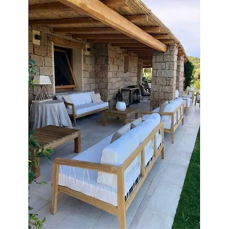 Cloe, Pevero Golf, Moderna, Giardino Privato, Vista Mare, Piscina Comune Willa