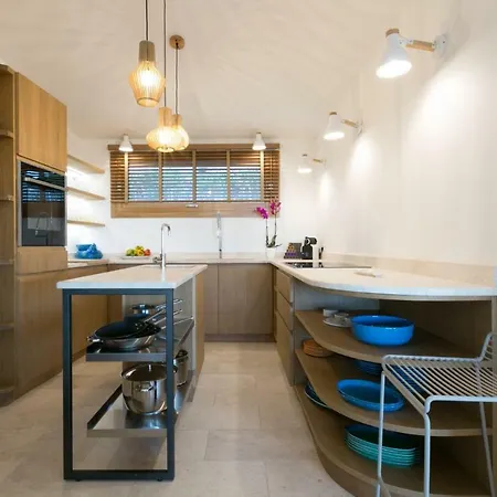 Willa Cloe, Pevero Golf, Moderna, Giardino Privato, Vista Mare, Piscina Comune Arzachena