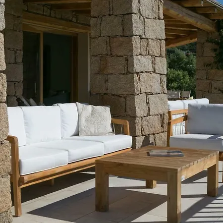 Willa Cloe, Pevero Golf, Moderna, Giardino Privato, Vista Mare, Piscina Comune *