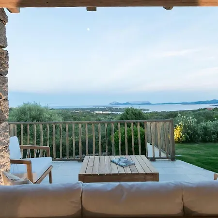 Cloe, Pevero Golf, Moderna, Giardino Privato, Vista Mare, Piscina Comune * Arzachena