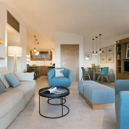 Cloe, Pevero Golf, Moderna, Giardino Privato, Vista Mare, Piscina Comune * Arzachena
